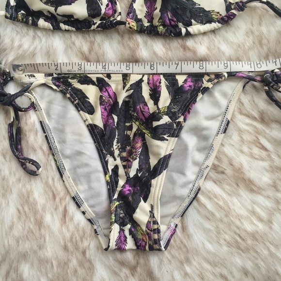 Insight string bikini swim set - size XS / 6 AU - Picture 2 of 5